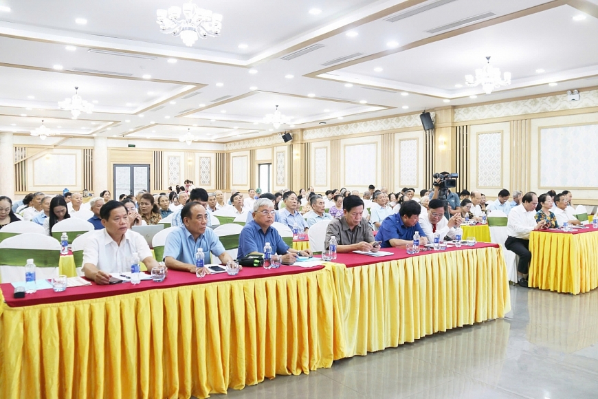 Các đại biểu tham dự hội nghị