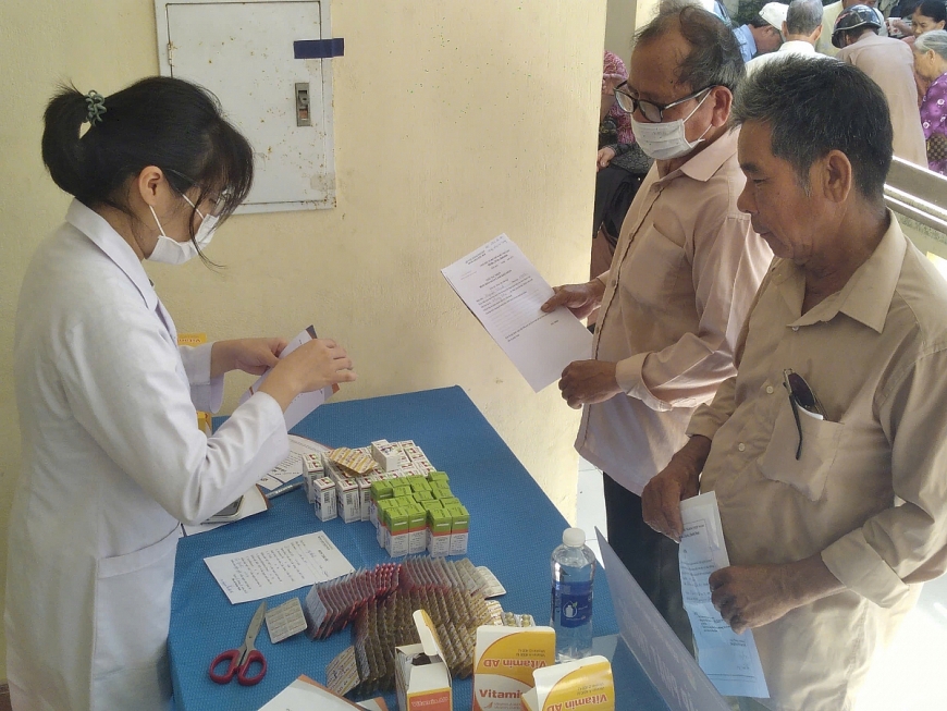 Đẩy mạnh công tác khám chữa mắt cho hội viên