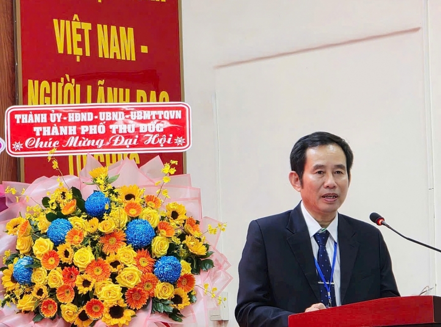 Bác sĩ CKII Trần Văn Khanh, Giám đốc Bệnh viện Lê Văn Thịnh Thành phố hỗ trợ thẻ bảo hiểm y tế là một chính sách rất thiết thực