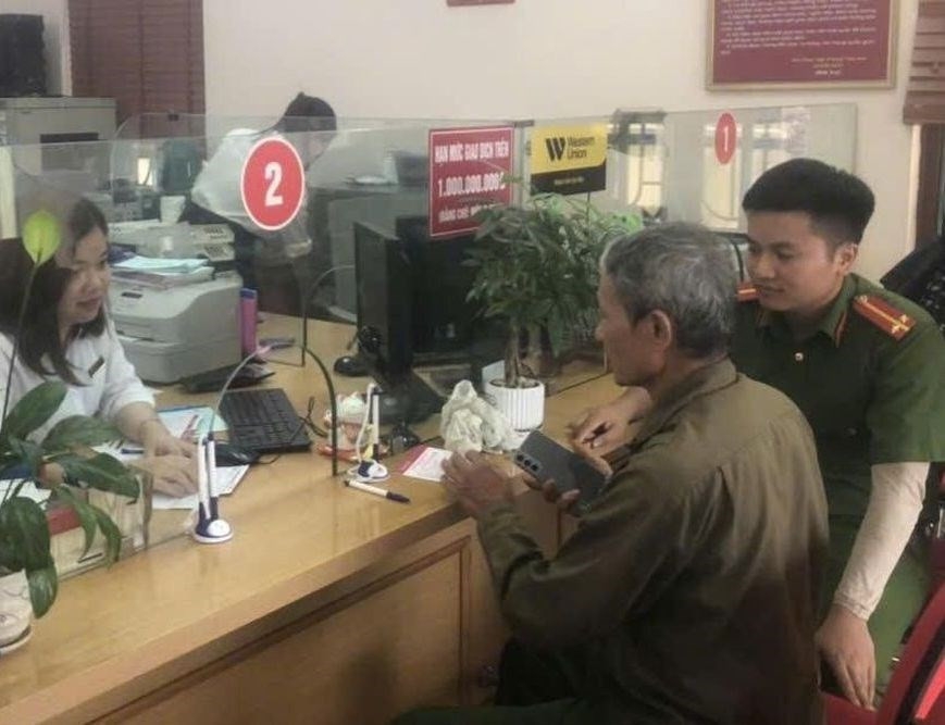 Công an xã Vĩnh Lại kịp thời ngăn chặn vụ lừa đảo 260 triệu đồng qua điện thoại