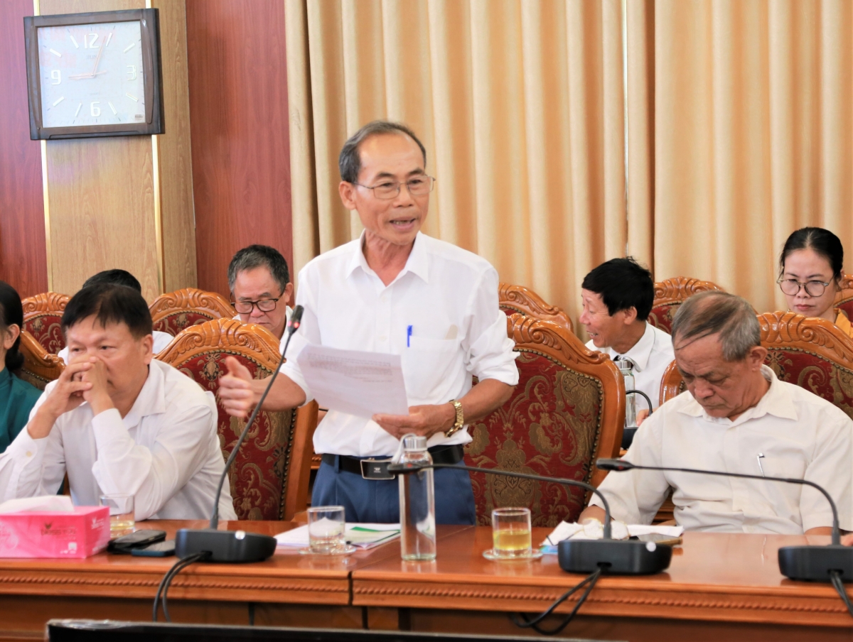 Đại biểu thảo luận