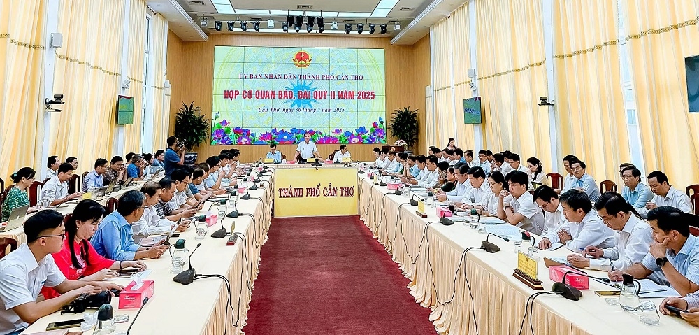 Thành phố Cần Thơ dự kiến chi hơn 11 tỷ đồng hỗ trợ cán bộ, công chức, viên chức sau sáp nhập