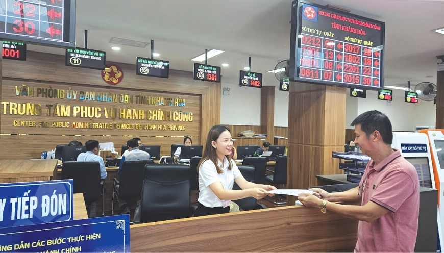 Trung tâm Phục vụ Hành chính công tỉnh Khánh Hòa.