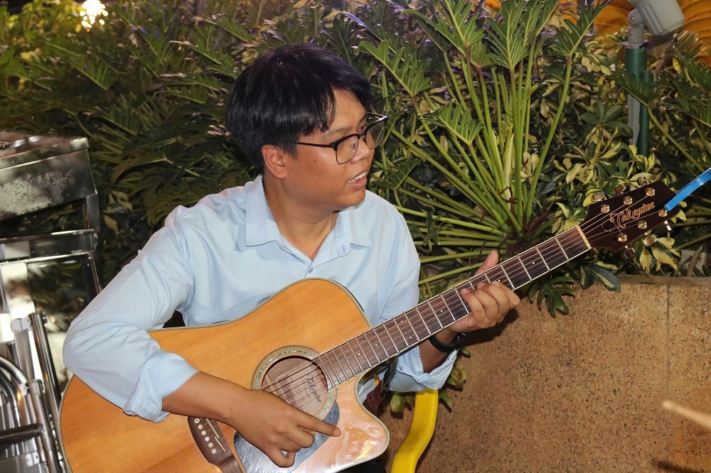 TLai Band: Âm nhạc là ánh sáng - Hành trình đánh thức trái tim