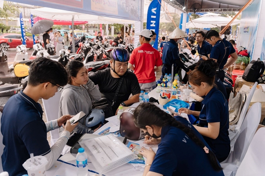 Khu vực tư vấn tại các sự kiện luôn tấp nập khách hàng