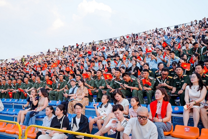 “V-Concert Rạng rỡ Việt Nam”: “Đêm huyền thoại” kích hoạt thành phố Expo đầu tiên tại Việt Nam