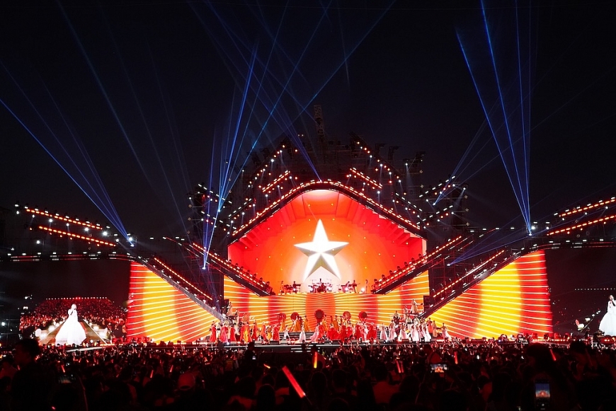 “V-Concert Rạng rỡ Việt Nam”: “Đêm huyền thoại” kích hoạt thành phố Expo đầu tiên tại Việt Nam