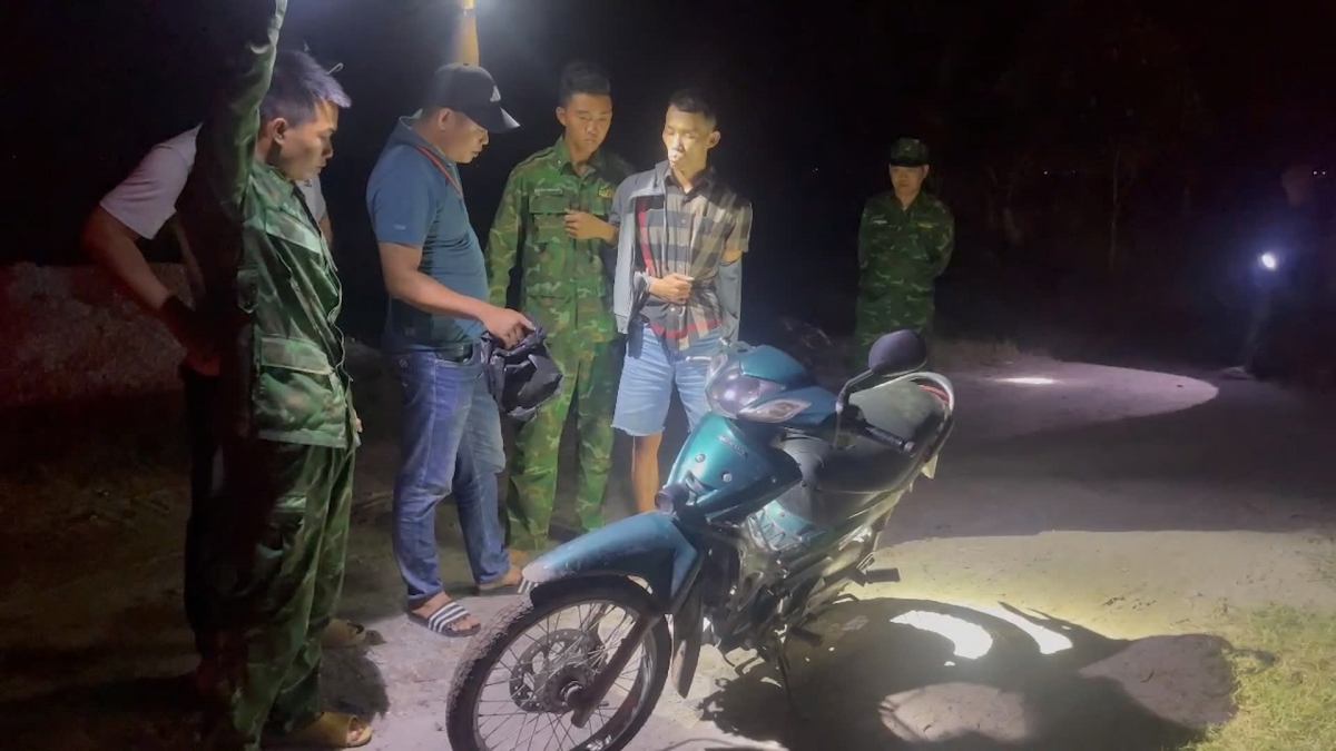 Bắt giữ đối tượng vận chuyển trái phép chất ma tu‎ý từ Campuchia về Việt Nam