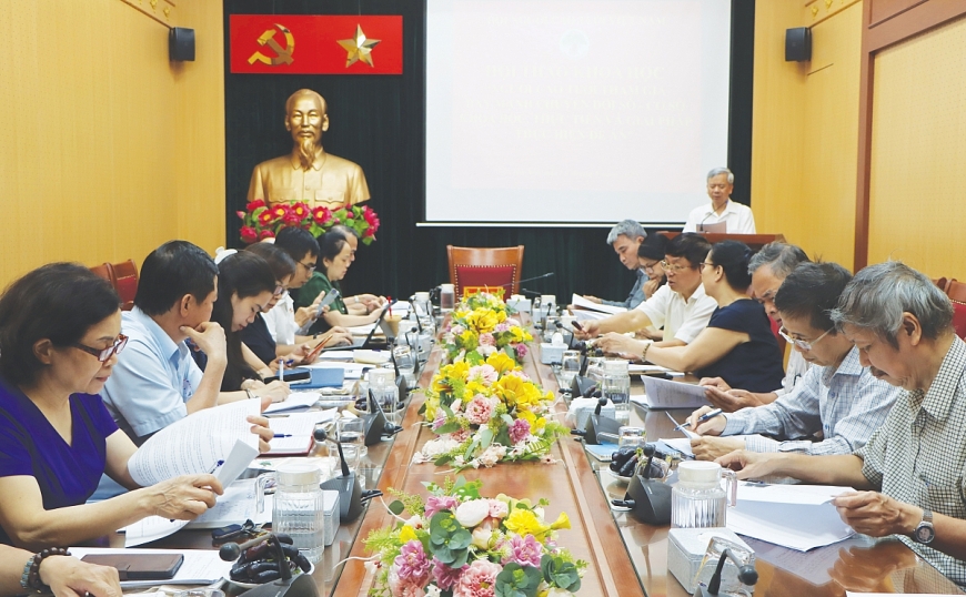 TS Phan Văn Hùng, Phó Chủ tịch Hội NCT Việt Nam phát biểu khai mạc Hội thảo