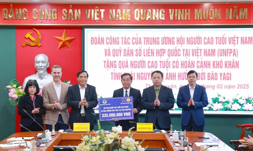 Cần có chiến lược từ sớm, từ xa để thích ứng già hóa dân số và ổn định việc làm cho NCT