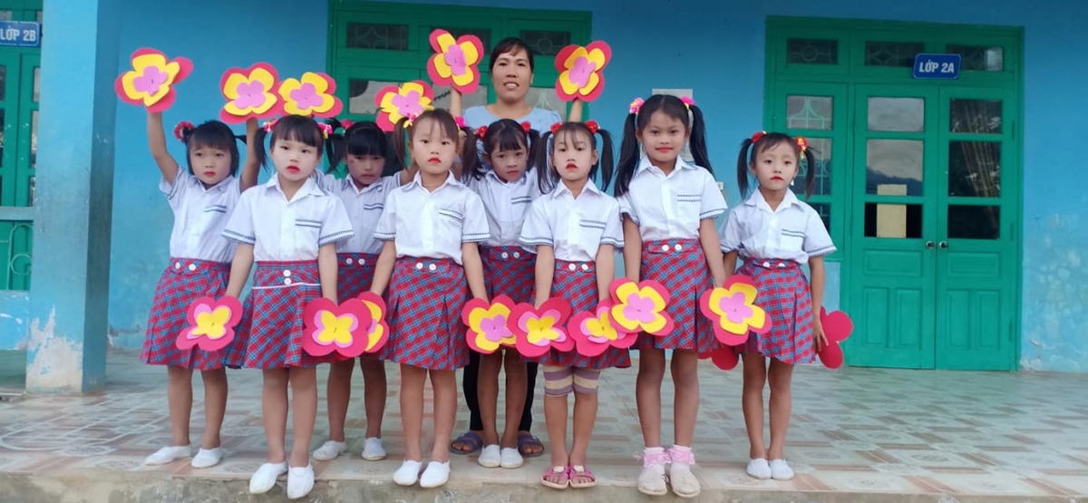 Kỳ 1: Từ giấc mơ tuổi thơ đến hành trình vượt núi mang con chữ