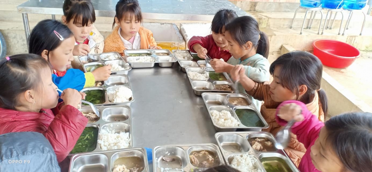 Kì 2: Mười ba năm bám bản, gieo chữ giữa mây ngàn