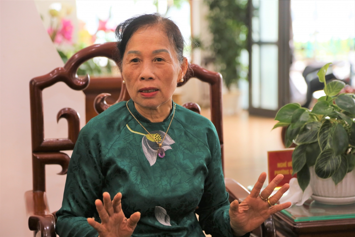 Giữ hồn sen Tây Hồ - câu chuyện từ gia đình nghệ nhân Lưu Thị Hiền