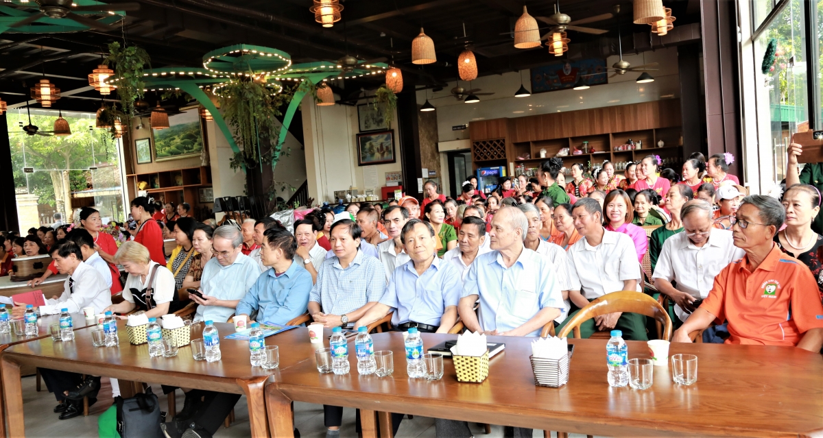 Các đại biểu tham dự chương trình