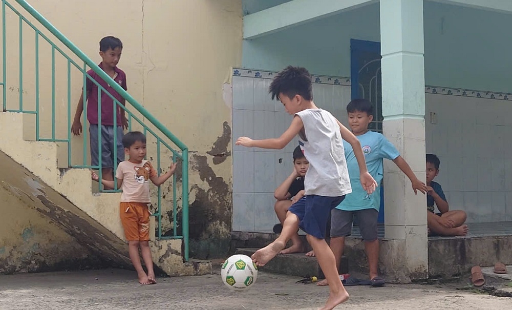 Trung tâm nuôi dạy trẻ mồ côi chùa Long Hoa hiện đang nuôi hơn 50 em nhỏ