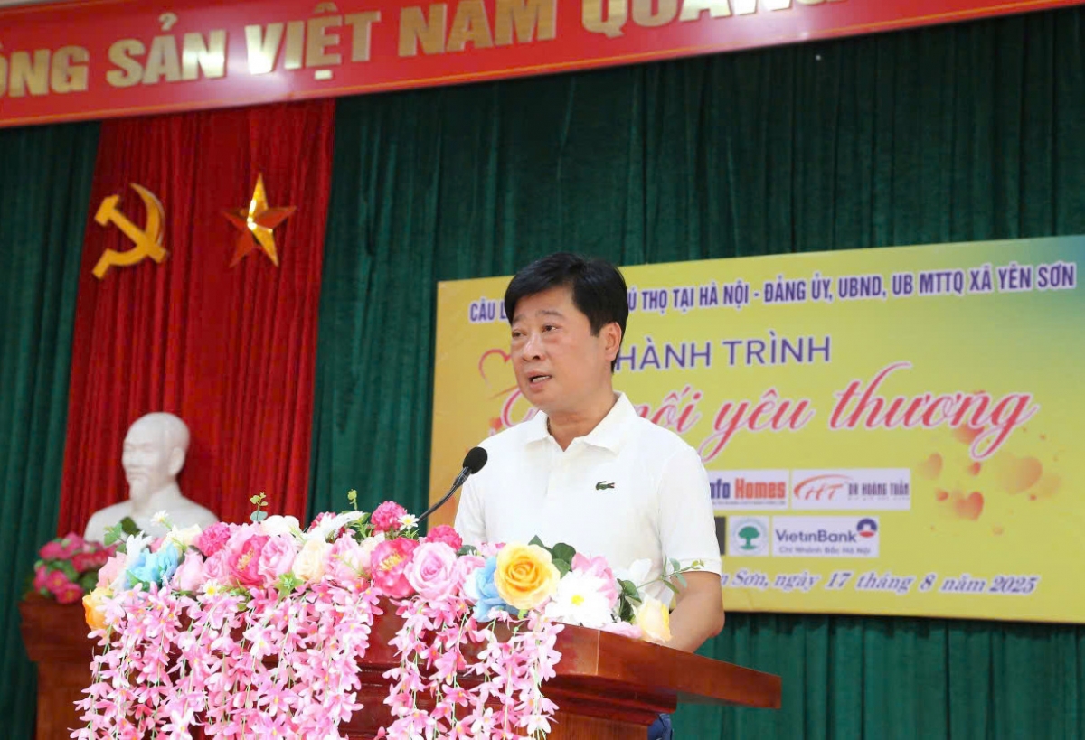 Nghĩa tình hướng về quê hương