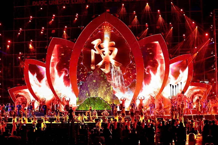  Một cảnh trong chương trình nghệ thuật “Thanh âm Yên Tử - Di sản ngàn đời”