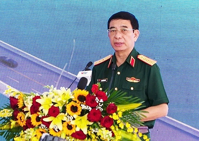 Đại tướng Phan Văn Giang, Ủy viên Bộ Chính trị, Bộ trưởng Bộ Quốc phòng phát biểu tại buổi lễ