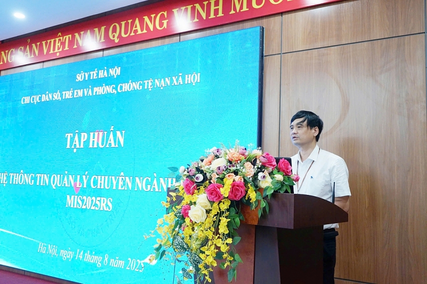 Ông Vũ Duy Hưng – Chi cục trưởng, Chi cục Dân số, Trẻ em và Phòng, chống Tệ nạn xã hộiC phát biểu khai mạci cục 