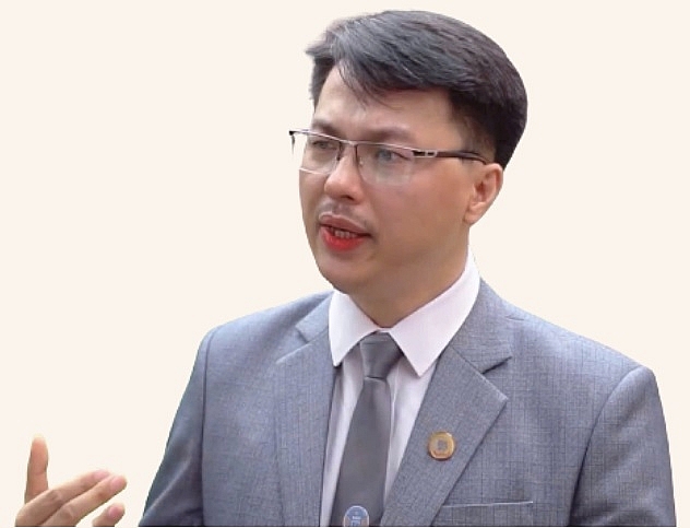 TS. Luật Đặng Văn Cường.