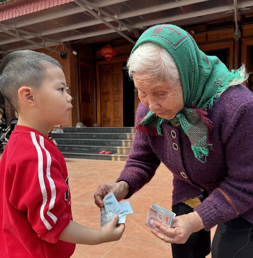 Vai trò của ông bà, cha mẹ trong giáo dục con cháu Vai trò của ông bà, cha mẹ trong giáo dục con cháu
