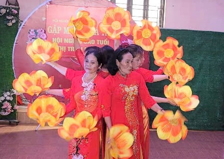 Tiết mục văn nghệ của NCT tỉnh Đắk Lắk