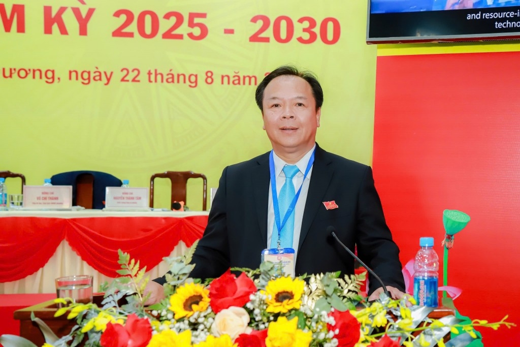 Bí thư Đảng ủy, Chủ tịch HĐND phường Bình Dương Nguyễn Văn Đông.