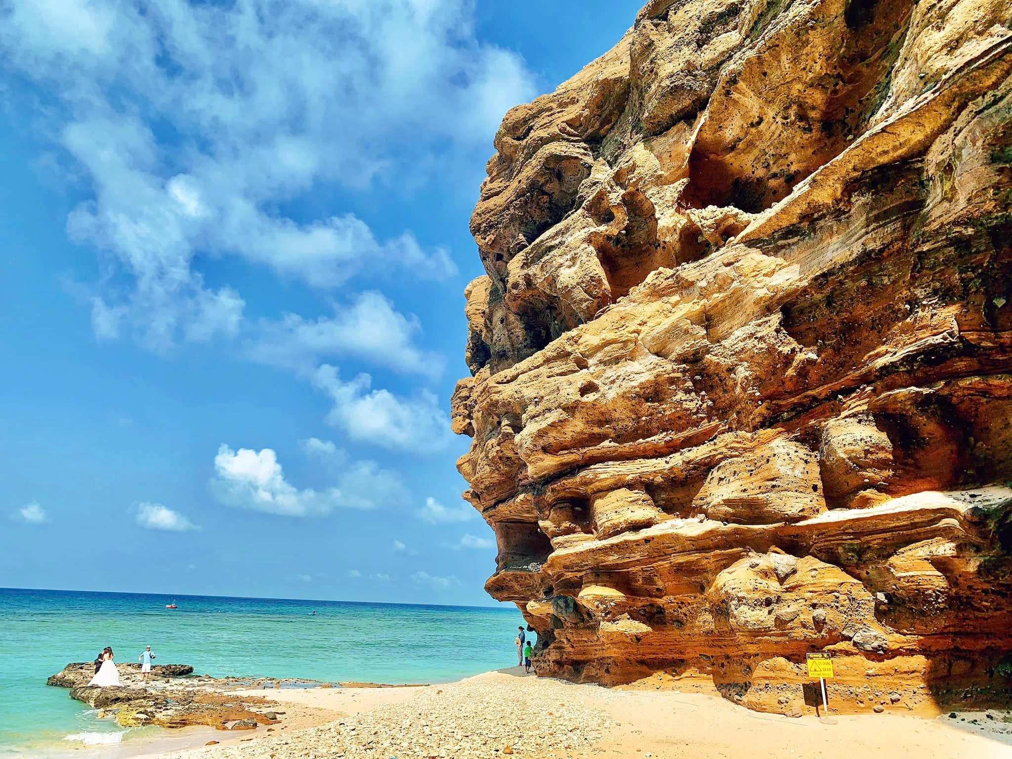 Du lịch Lý Sơn – Nơi tìm về bình yên giữa biển trời Du lịch Lý Sơn – Nơi tìm về bình yên giữa biển trời