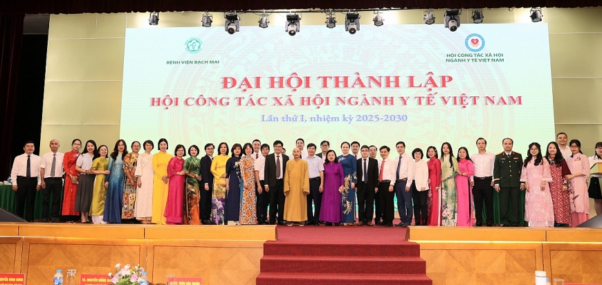 Hội Công tác xã hội ngành y tế Việt Nam chính thức ra đời: Mái nhà chung cho nhân viên y tế và người cao tuổi