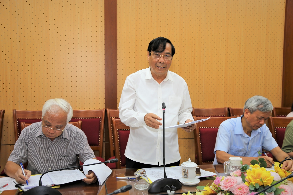 Chủ tịch Nguyễn Thanh Bình chủ trì cuộc họp