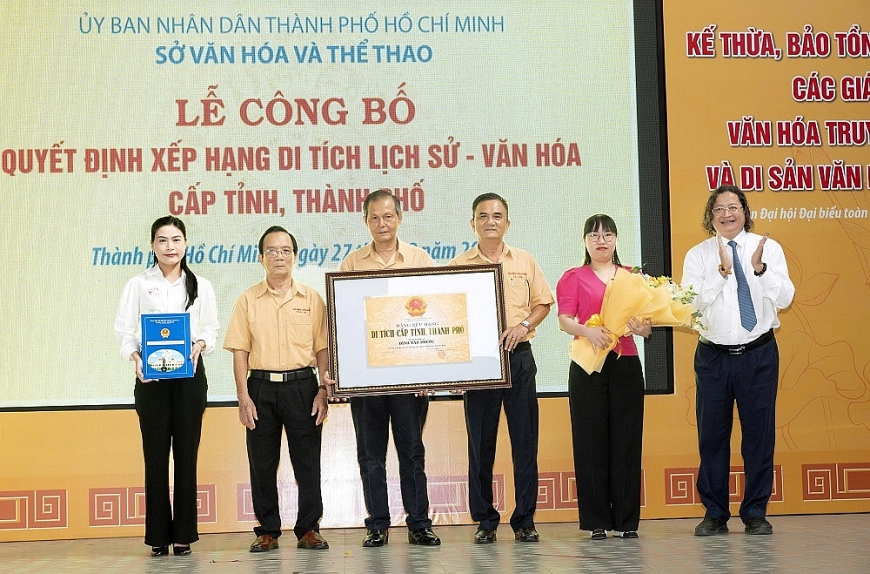 Trao quyết định di tích lịch sử Đình Tân Phước