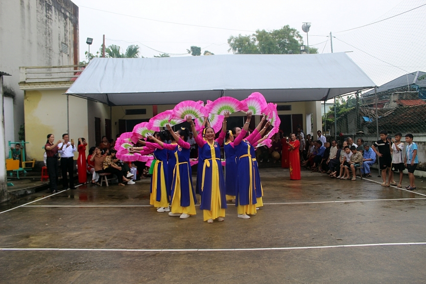 Ra mắt CLB Liên thế hệ tự giúp nhau thôn 1 Nguyệt Lãng