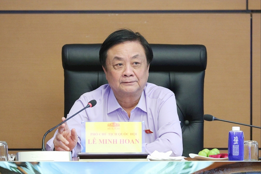 Phó Chủ tịch Quốc hội Lê Minh Hoan - tác giả bài viết.