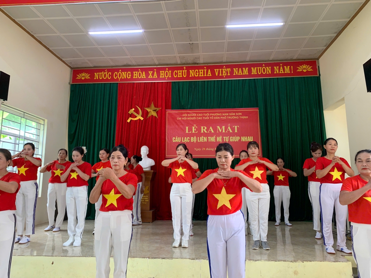 1 Bài dưỡng sinh của CLB LTHTGN tỉnh Thanh Hóa