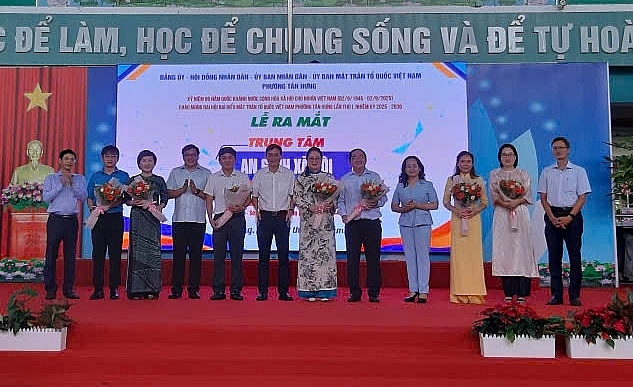 Ra mắt Ban điều hành Trung tâm An sinh xã hội phường Tân Hưng