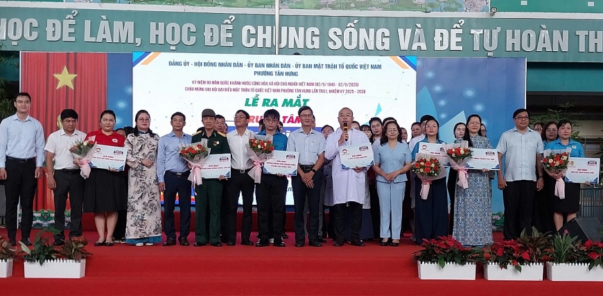 Trung tâm An sinh xã hội phường Tân Hưng ra mắt 7 đội hình tình nguyện