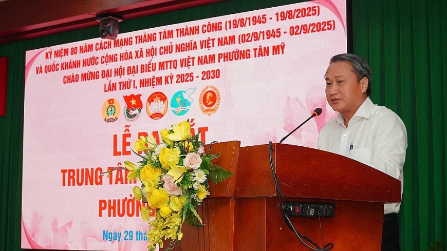 Ông Trần Chí Dũng, Bí thư Đảng ủy, Chủ tịch HĐND phường phát biểu tại lễ ra mắt Trung tâm An sinh Xã hội phường Tân Mỹ