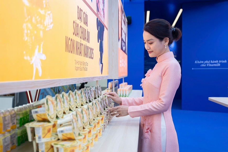 Vinamilk mang đến triển lãm những trải nghiệm thú vị qua cách thể hiện trực quan về những bước đột phá trong đổi mới sáng tạo, khoa học – công nghệ tạo ra sản phẩm dinh dưỡng tiêu chuẩn quốc tế, đón đầu các xu hướng tiêu dùng. (Ảnh: Tịnh Không)