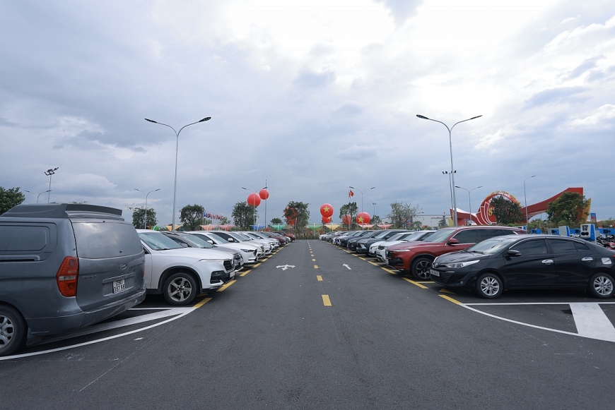 Đón gần 1,2 triệu lượt khách sau 3 ngày mở cửa: Trung tâm Triển lãm Việt Nam “gây sốt” với tiêu chuẩn vận hành chuyên nghiệp