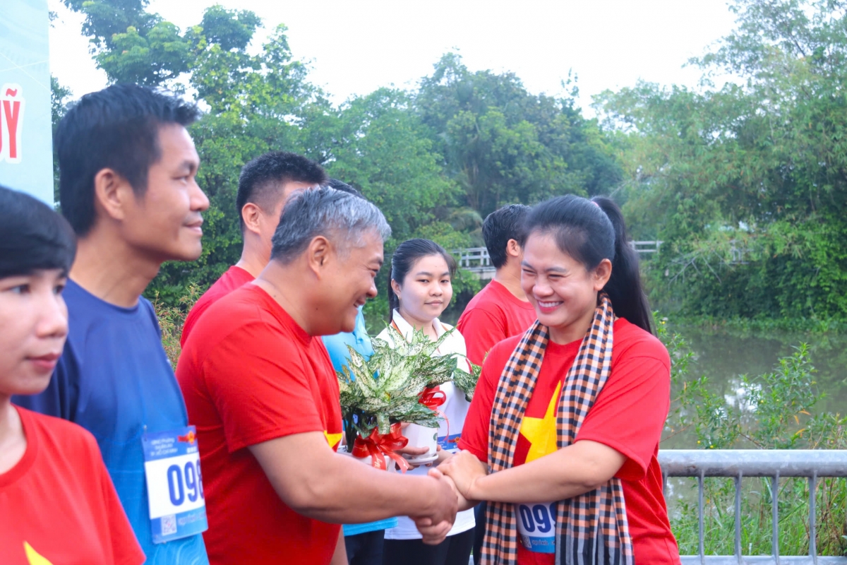 Phường Thuận An tổ chức Giải Việt dã “Chạy để khoẻ - Chạy vào kỷ nguyên vươn mình”