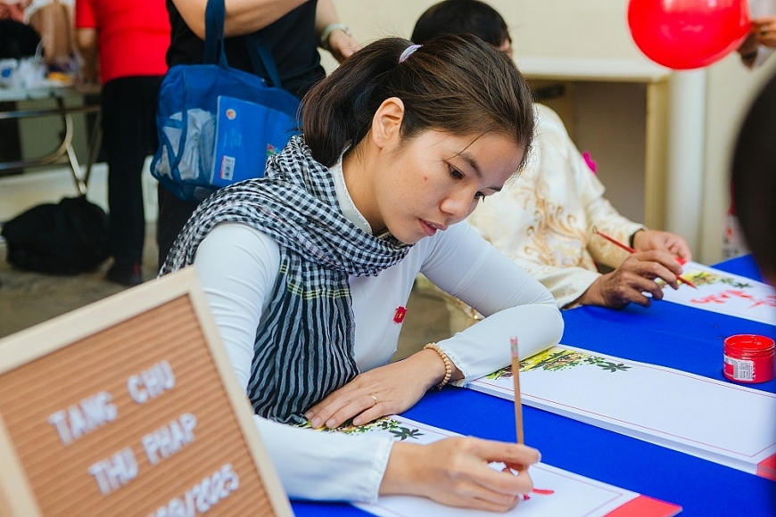 Lễ chào cờ “Tôi yêu Tổ quốc tôi” và đồng diễn tuổi trẻ Tân Hưng