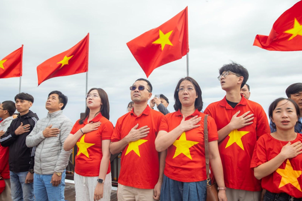 Không khí lễ hội tràn ngập Fansipan dịp 2/9