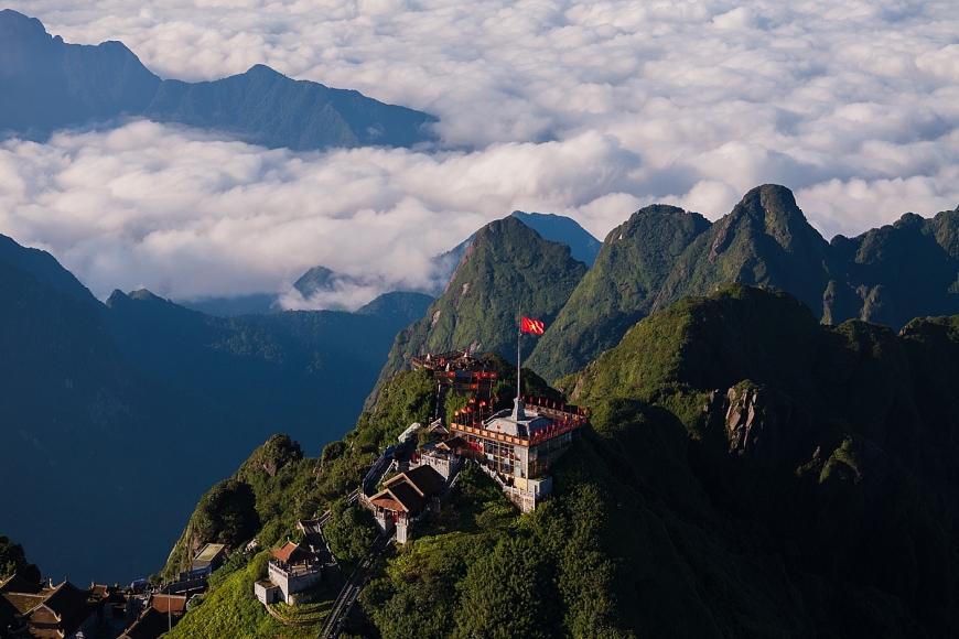 Không khí lễ hội tràn ngập Fansipan dịp 2/9