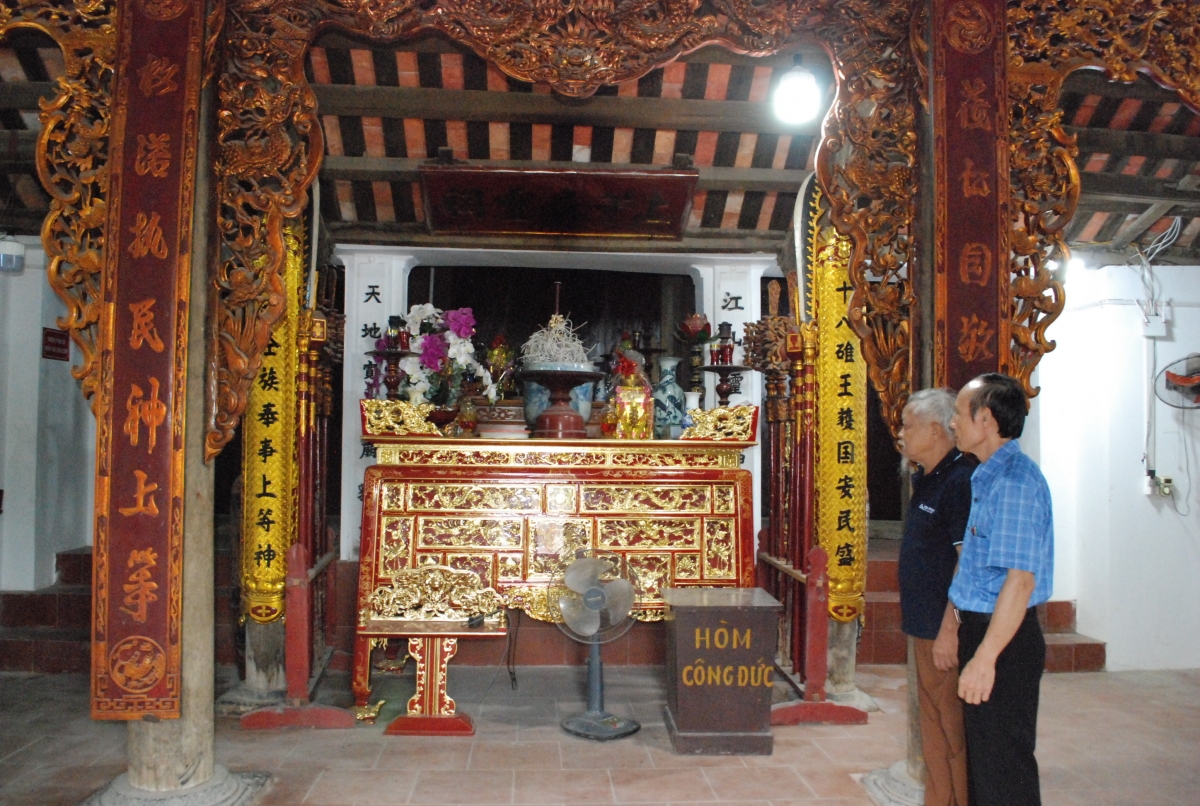 Ngôi đền cổ tại phường Đồng Văn, tỉnh Ninh Bình