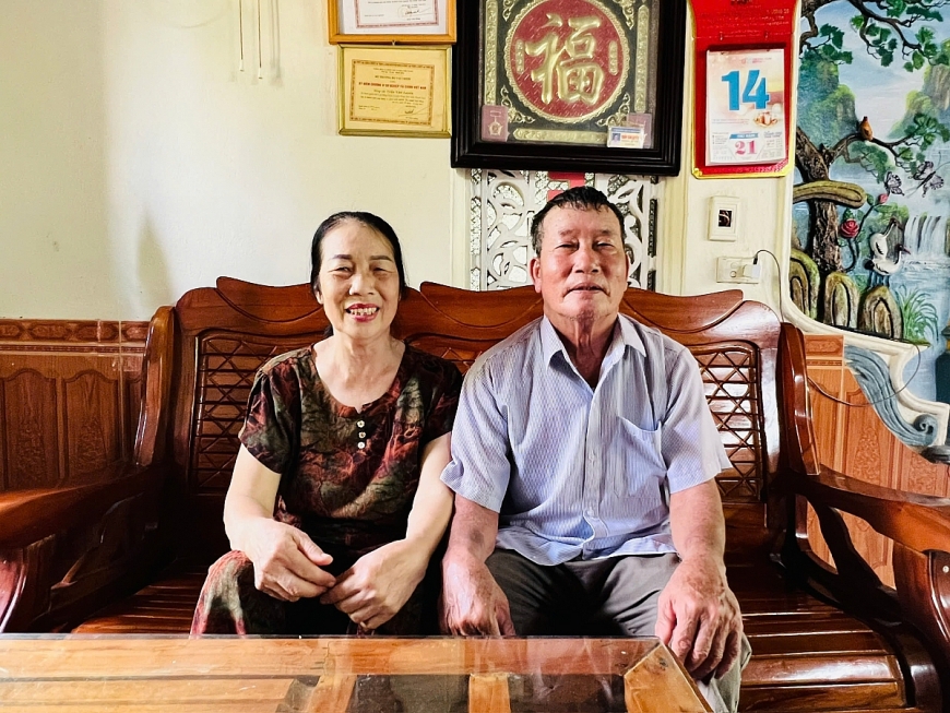 Bà Lê Thị Do và chồng là ông Trần Văn Luyến.