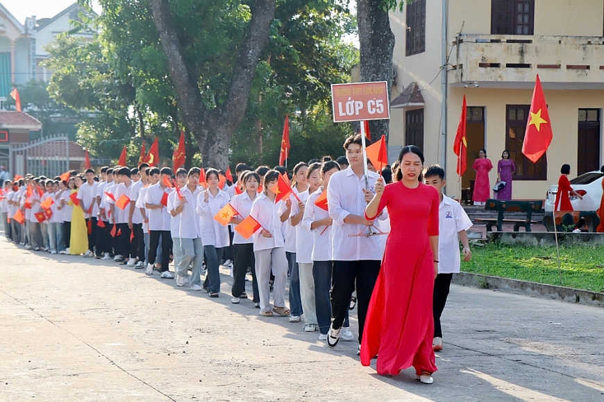 Học sinh Thanh Hóa nô nức trong ngày khai giảng năm học mới 2025-2026