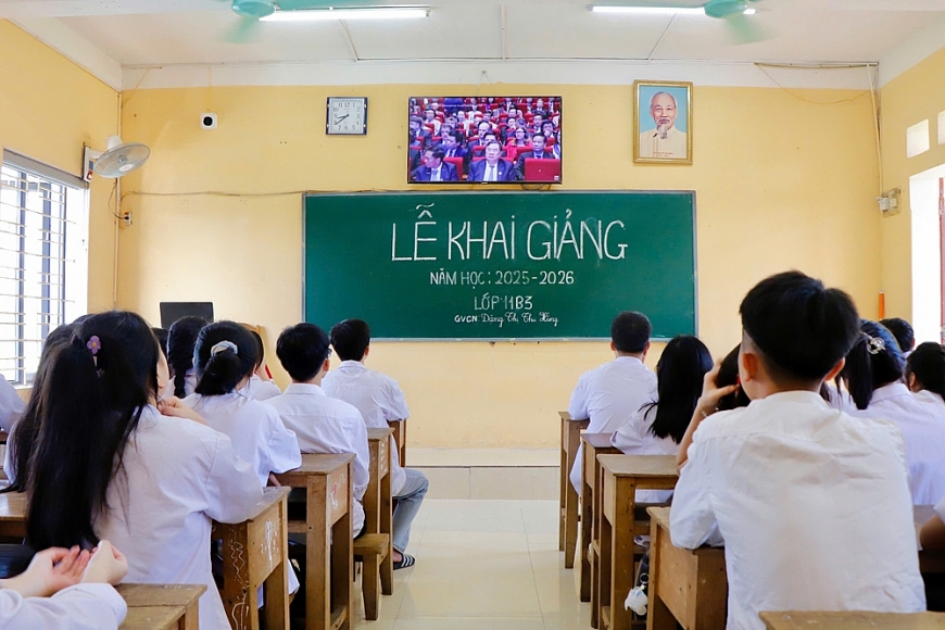 Học sinh Thanh Hóa nô nức trong ngày khai giảng năm học mới 2025-2026