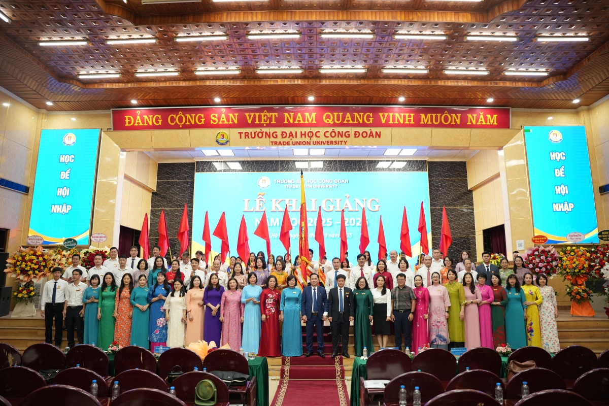 Đại biểu tham dự khai giảng năm học mới 2025-2026 Trường Đại học Công đoàn