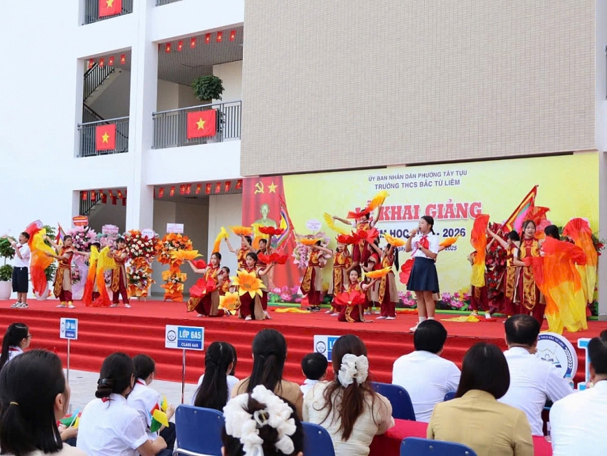 Trường THCS Bắc Từ Liêm long trọng tổ chức Lễ khai giảng năm học 2025 - 2026