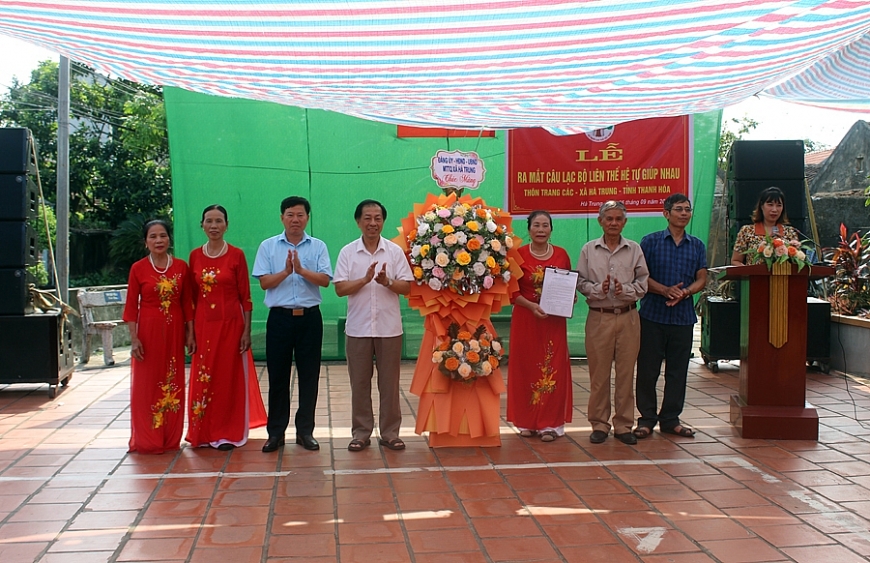 Ra mắt CLB Liên thế hệ tự giúp nhau thôn Trang Các